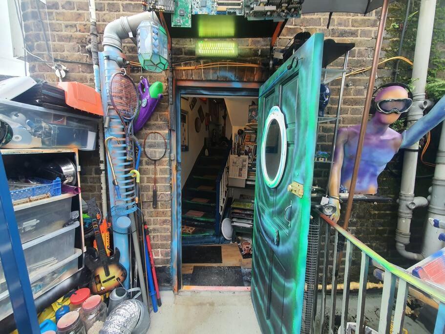 Cyber-Art Studio In Camden Λονδίνο Εξωτερικό φωτογραφία