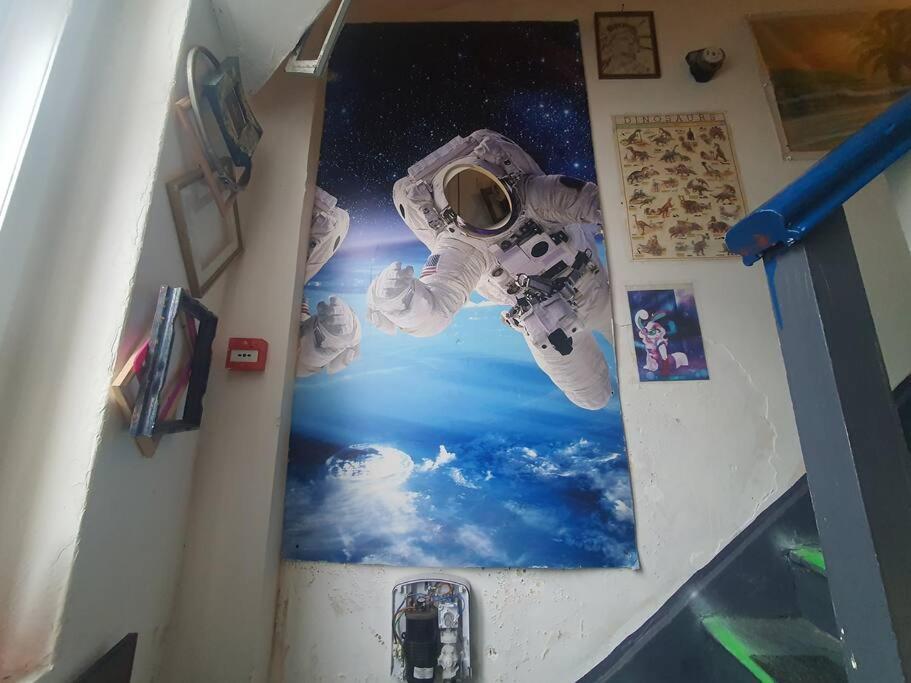 Cyber-Art Studio In Camden Λονδίνο Εξωτερικό φωτογραφία